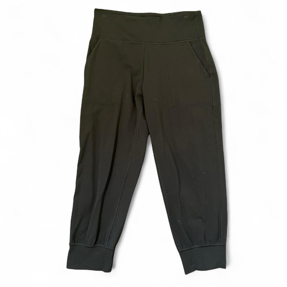 Women’s Black Jogger Bottoms - Lululemon Athletic Jogger Capris